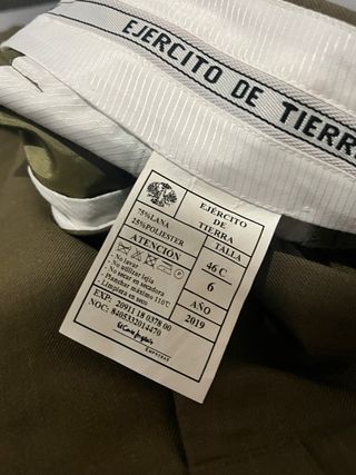 Traje militar
