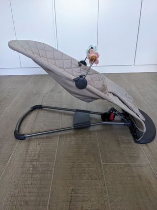 Hamaca babybjorn Bliss con juguete