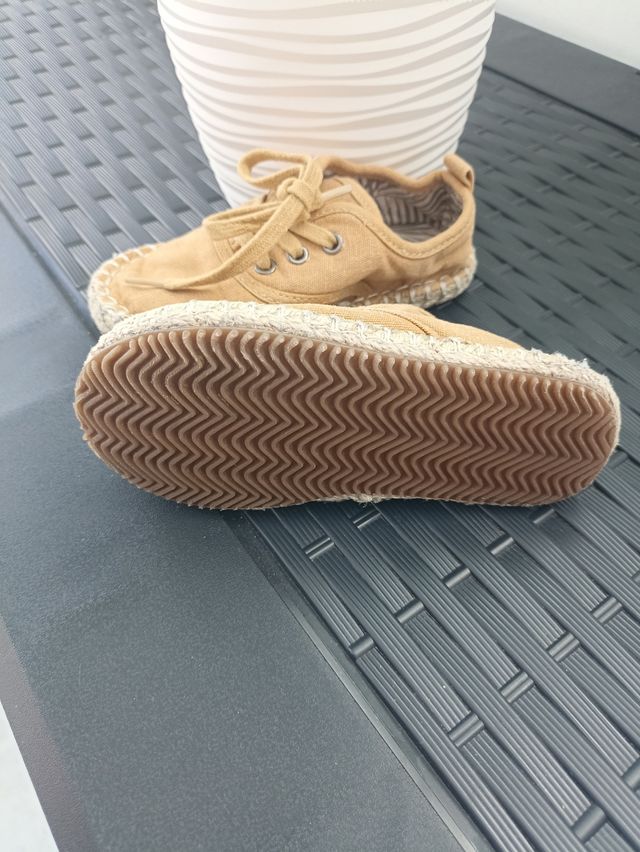 Zapatos niño Zara