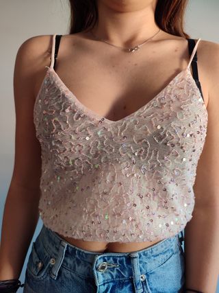 Camiseta tirantes de lentejuelas