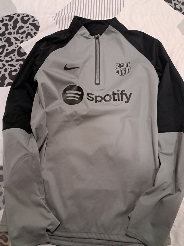 cortaviento fcb talla S hombre original