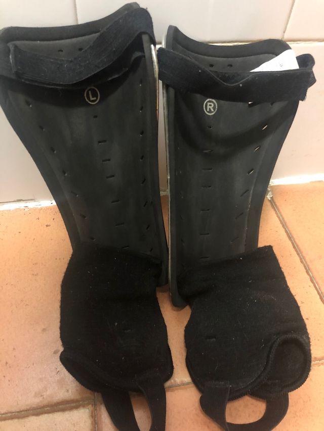 Espinillera deportiva talla L