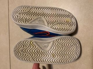 Scarpe Nike numero 25