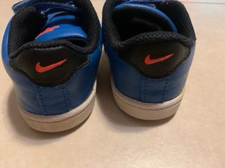 Scarpe Nike numero 25