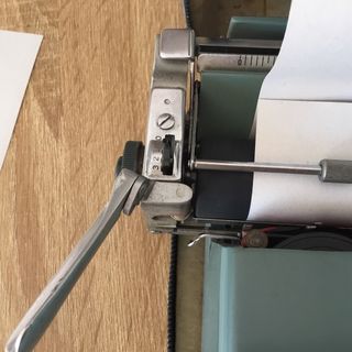 Olivetti Pluma 22 + 2 cintas tinta recambio