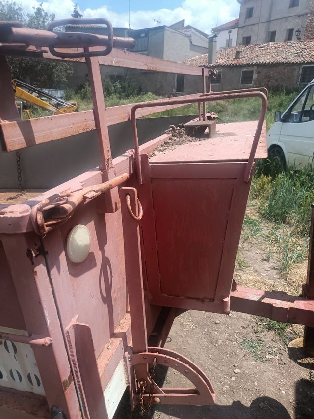 Rimorchio per trattore