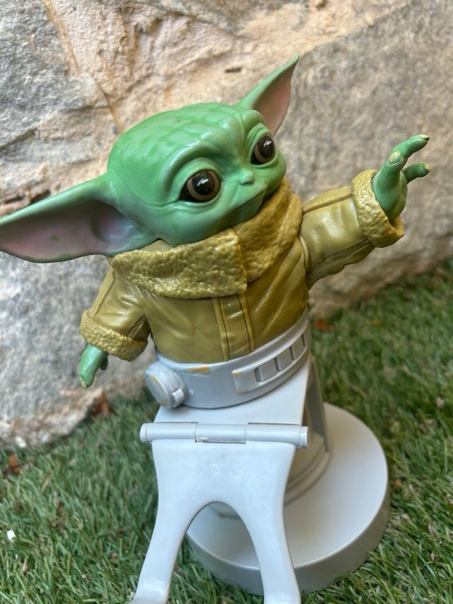 Baby yoda , star wars