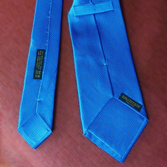 Cravatta DOLCEPUNTA® micro-fantasia di Rombi.