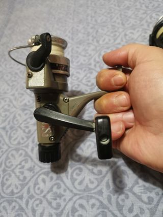 Lotto 2 mulinelli pesca vintage D.A.M. e Haidong