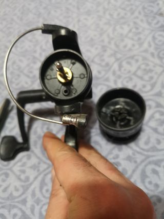 Lotto 2 mulinelli pesca vintage D.A.M. e Haidong