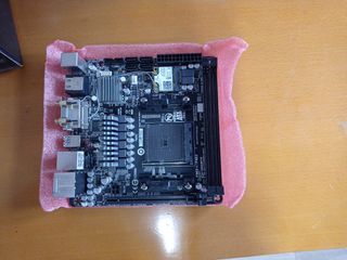 Placa base FM2+ wifi