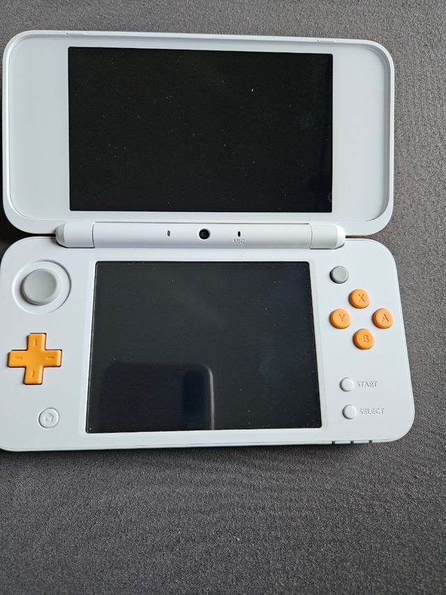 Nintendo 2ds xl