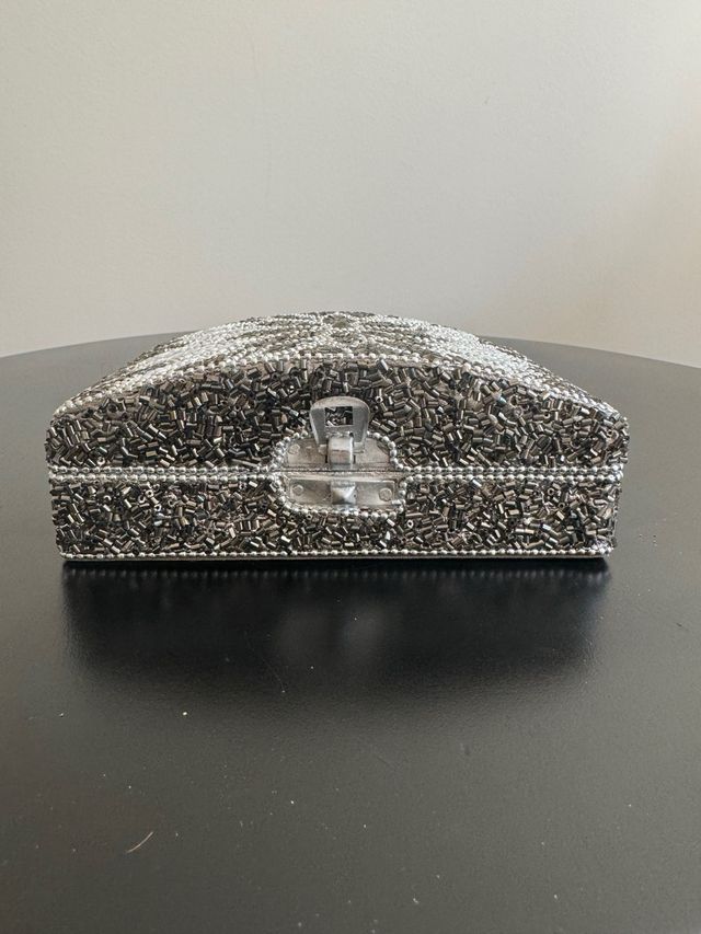 Caja decorativa o joyero