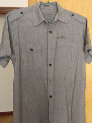 Camisa gris 
