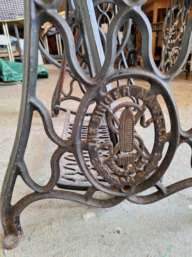 Máquina de coser antigua