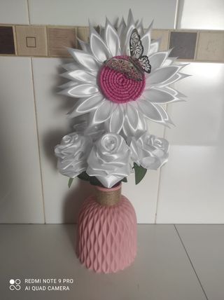 Jarrón con flores eternas