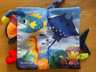 Jungle tails & marine animals