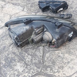 Faro izquierdo Volkswagen Polo 2010