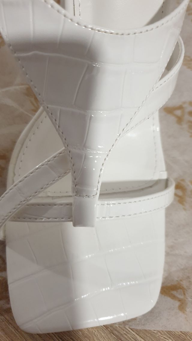 Sandalias tacón cuadrado 