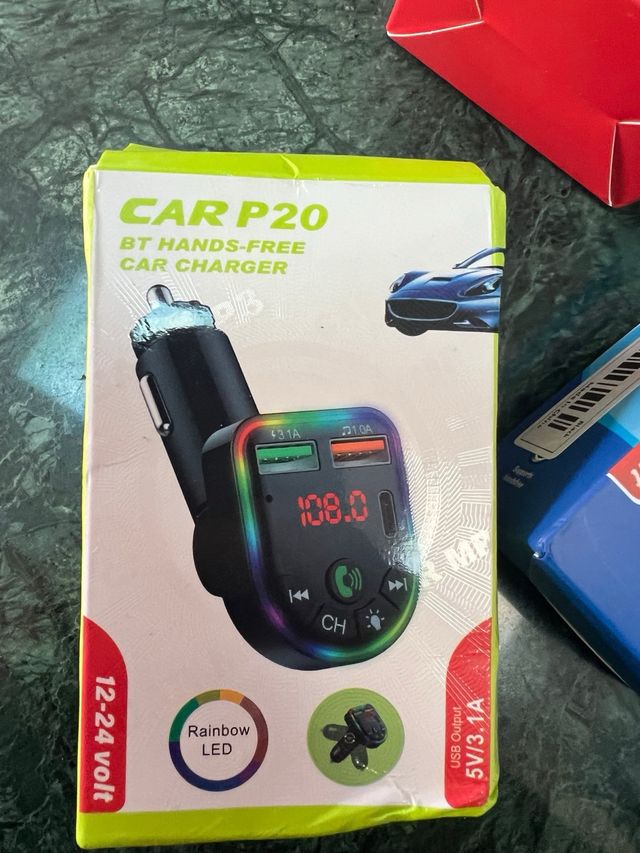 Adaptador coche escuchar musica movil