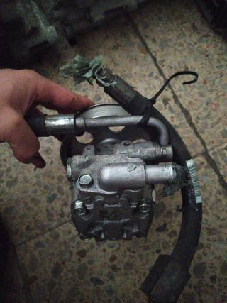 Bomba dirección A4 b8