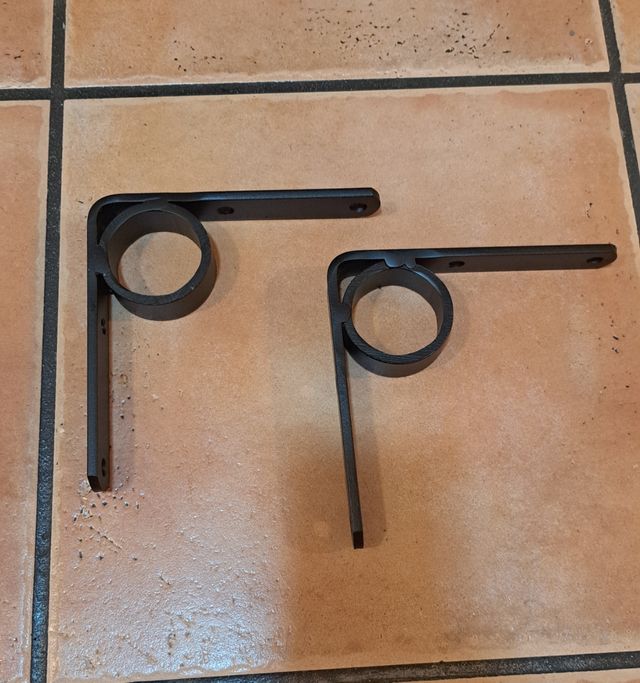 2 Soportes para estantería