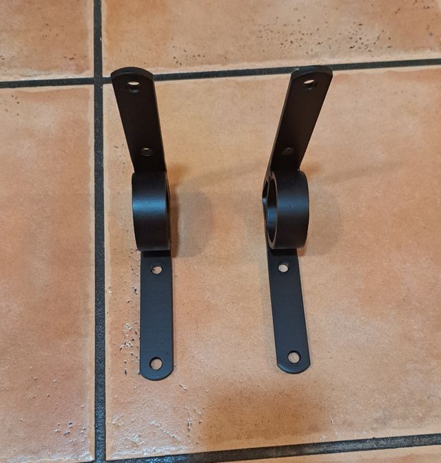 2 Soportes para estantería