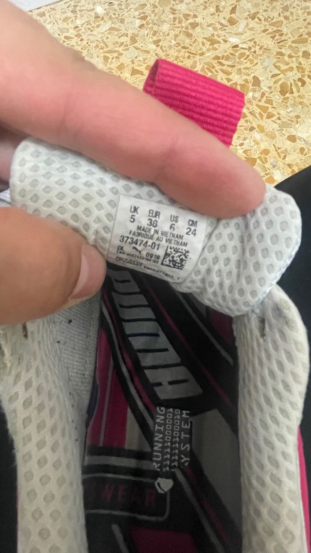 Scarpe Puma da donna