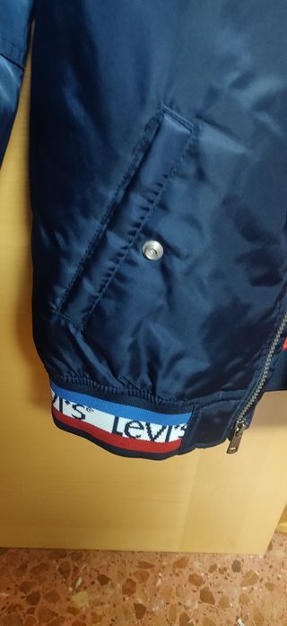 Chaqueta levis