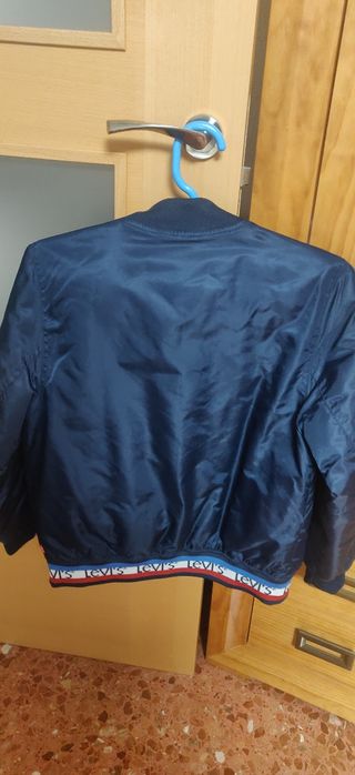 Chaqueta levis