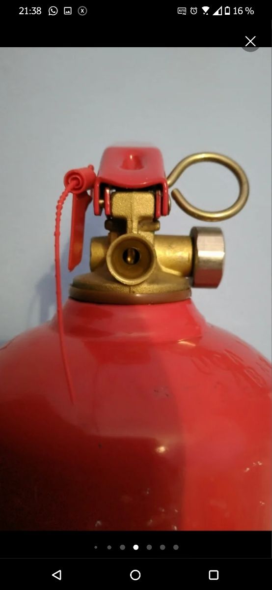 Extintor Auca, 3 kg, de polvo, sin revisar 2021