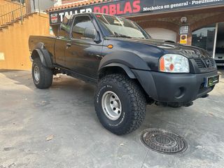 Nissan Navara 2004
