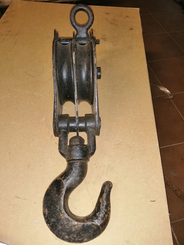Polipasto con gancho para elevacion