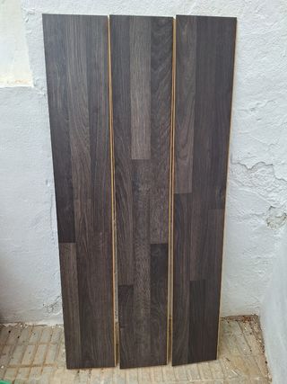 Suelo laminado Pergo.