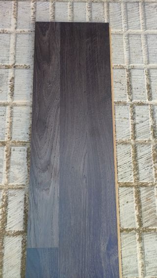 Suelo laminado Pergo.