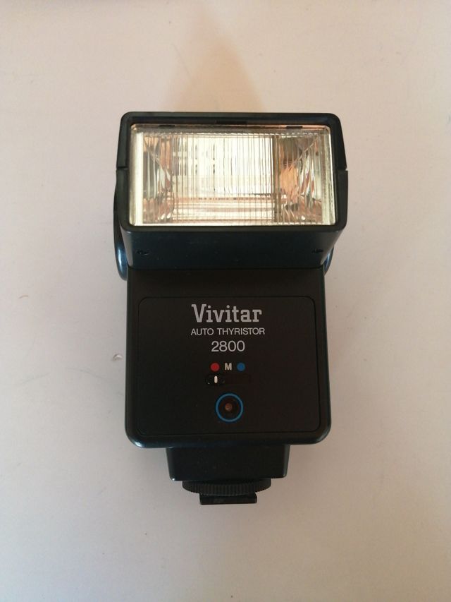 Flash electrónico VIVITAR 2800