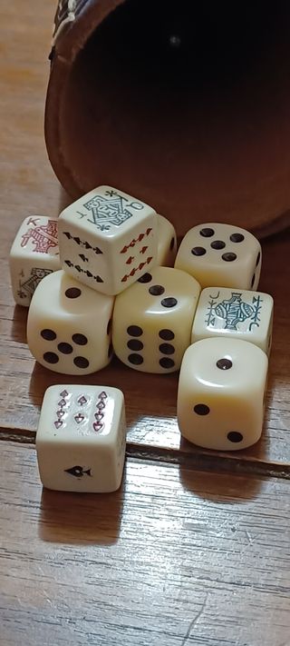 Gioco dadi vintage...