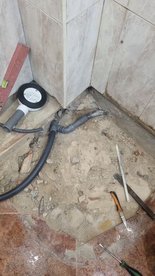 Fontanero, frigorista, electricista