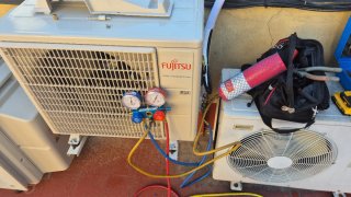 Fontanero, frigorista, electricista