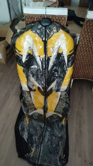 Traje,guantes dainese y botas Sidi 