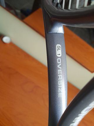 Raqueta tenis con funda