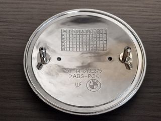 BMW EMBLEMA CAPOT O MALETERO EN CARBONO