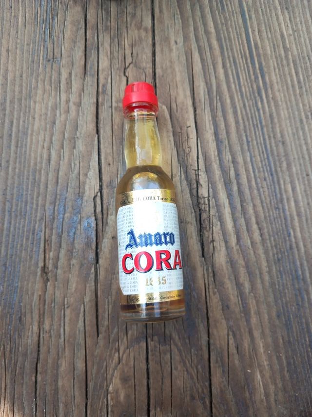 Bottiglietta mignon vuota 