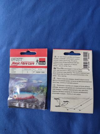 Lote de artículos de pesca para saldar.