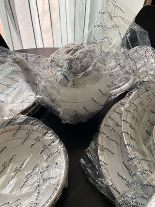 Vajillas con filo de plata