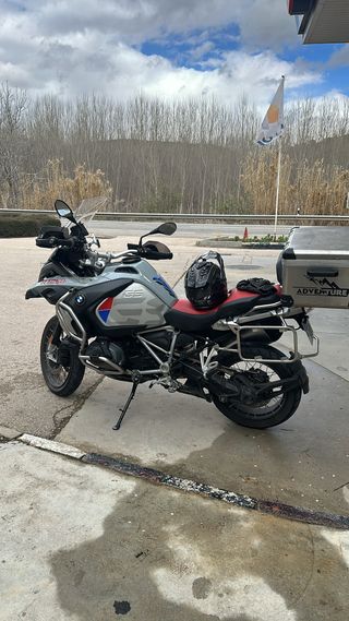 Bmw r1250gs adventure 