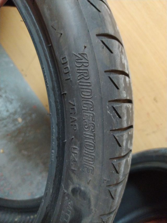 Neumáticos 255/35 R-19 Bridgestone