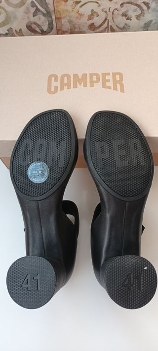 SANDALIAS TACÓN DE PIEL CAMPER