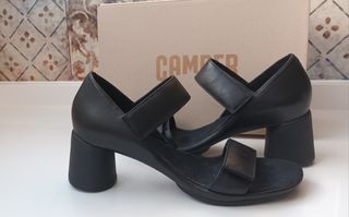 SANDALIAS TACÓN DE PIEL CAMPER