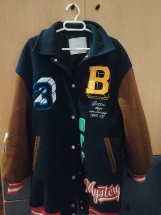 Chaqueta de mujer/hombre de Bershka 